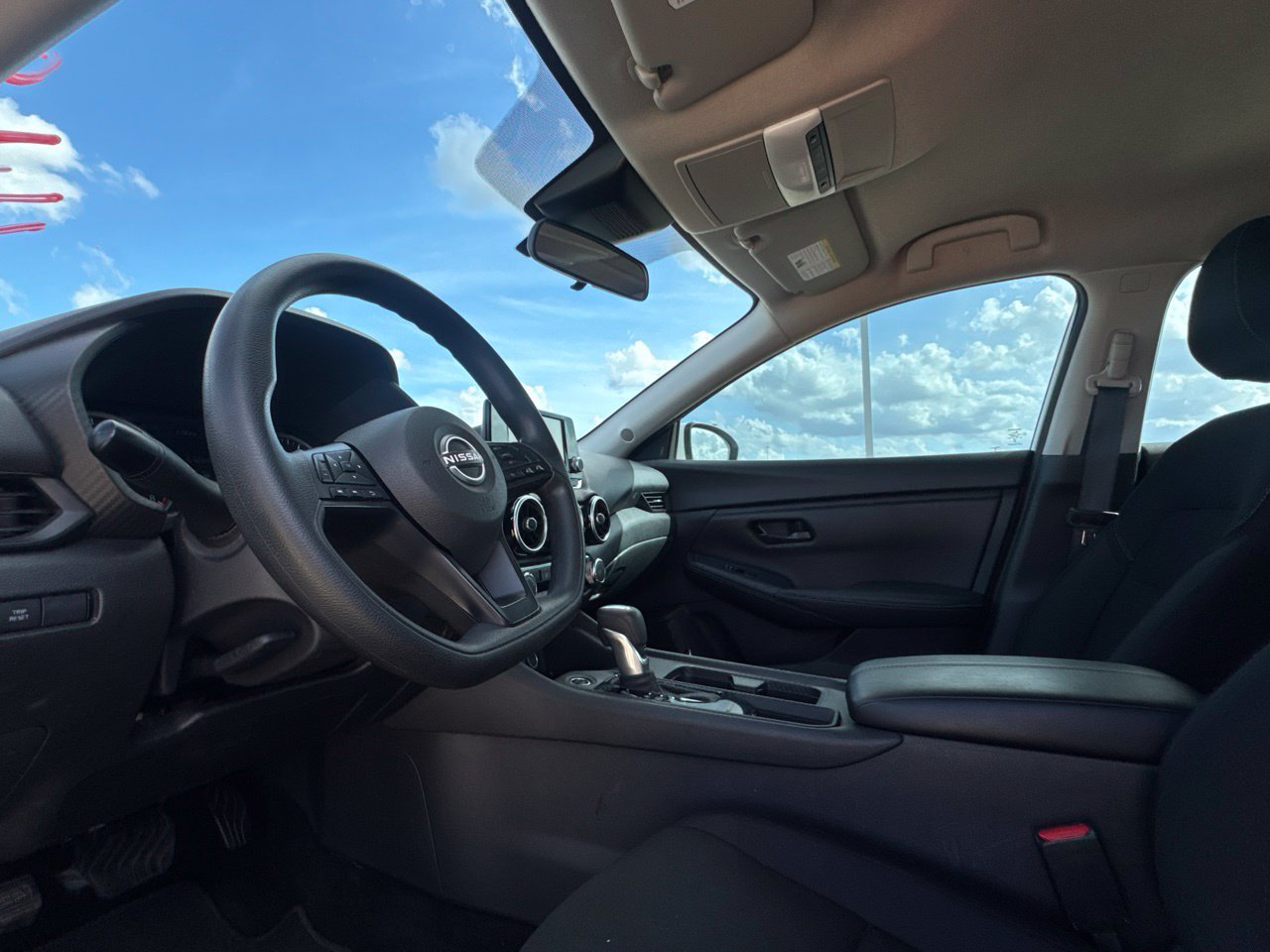 Used 2025 Nissan Sentra S FWD image 43