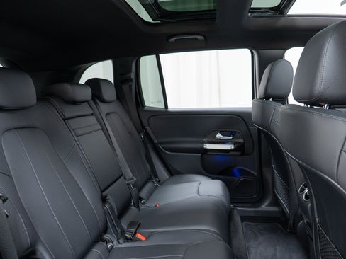 Used 2022 Mercedes-Benz GLB 250 4MATIC image 24