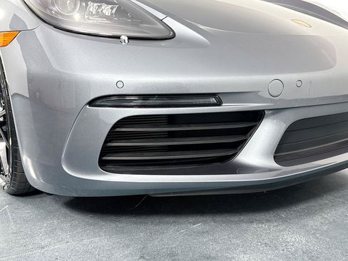 Used 2025 Porsche 718 Cayman RWD image 49