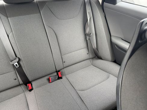 Used 2025 Kia K4 LXS image 35