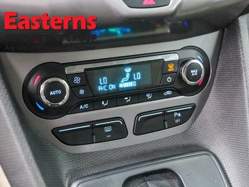 Used 2017 Ford Transit Connect XLT image 21