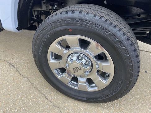 New 2026 Ford F250 4x4 Crew Cab Super Duty image 7
