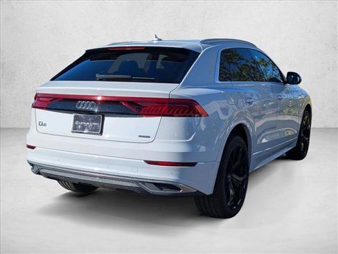Used 2021 Audi Q8 Premium w/ Convenience Package image 5