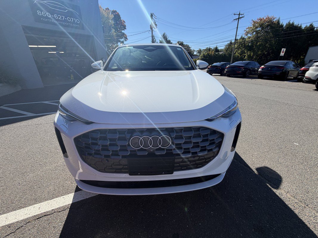 Used 2025 Audi Q5 Prestige AWD/4WD image 3