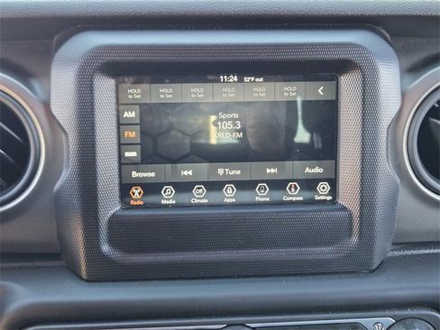 Used 2018 Jeep Wrangler Sport S image 15