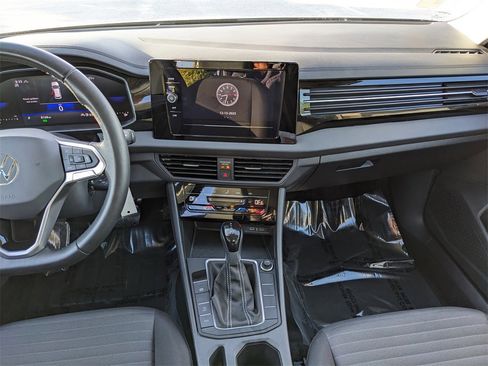 Certified 2025 Volkswagen Jetta S image 16