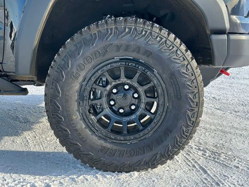 New 2026 GMC Canyon AT4X w/ AT4X AEV Edition image 9