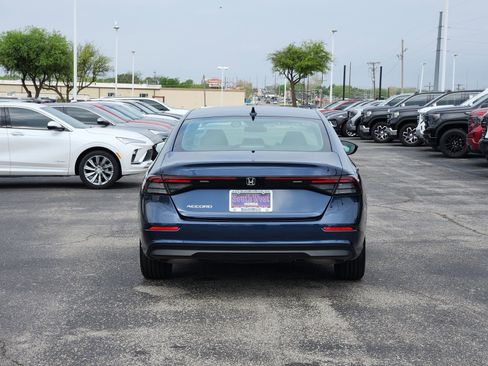 Used 2024 Honda Accord EX image 8