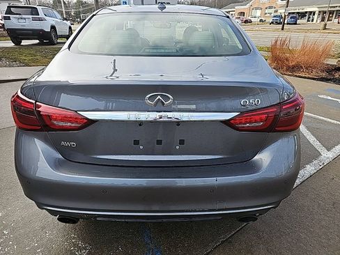 Used 2020 INFINITI Q50 Luxe w/ Essential Package (3.0T Luxe) image 12