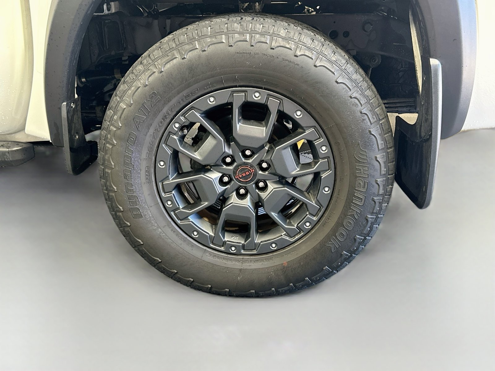 Used 2023 Nissan Frontier PRO-4X w/ Pro-4X Premium Package AWD/4WD image 31