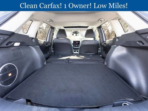 Used 2024 Toyota Corolla Cross XLE w/ Convenience Package image 34