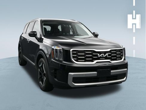 Used 2023 Kia Telluride S FWD image 1
