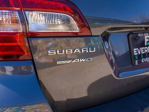 Used 2018 Subaru Outback 2.5i Limited image 13