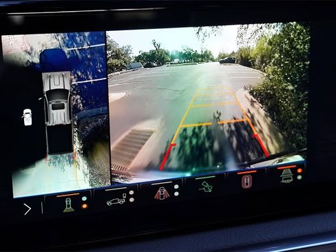 New 2026 GMC Sierra 2500 Denali w/ Denali Reserve Package image 12