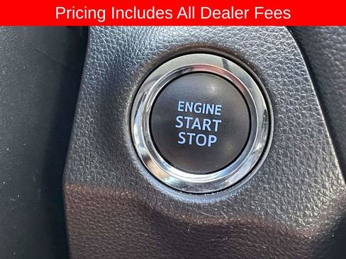 Used 2021 Toyota RAV4 Limited AWD/4WD image 30