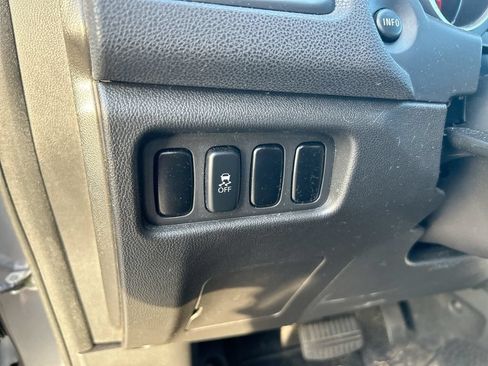 Used 2012 Mitsubishi Outlander Sport ES FWD image 13