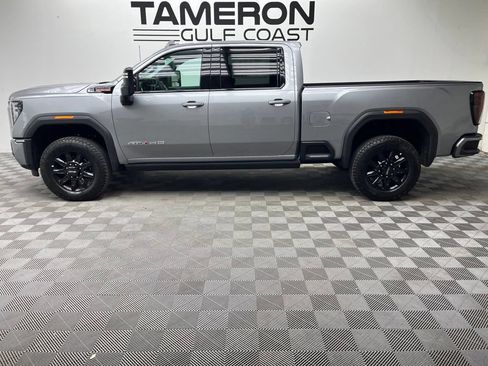 New 2026 GMC Sierra 2500 AT4 w/ AT4 Preferred Package AWD/4WD image 2