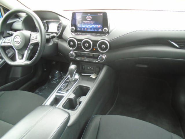 Used 2024 Nissan Sentra SV FWD image 10