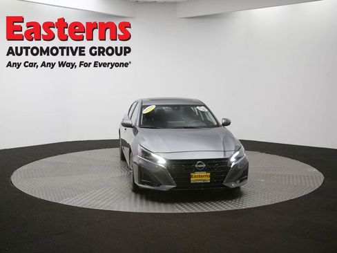 Used 2024 Nissan Altima 2.5 SV w/ SV Premium Package image 50