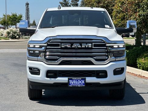 New 2025 RAM 2500 Laramie w/ Towing Technology Group image 6