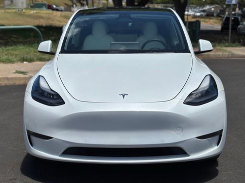 Used 2022 Tesla Model Y Performance AWD/4WD image 6