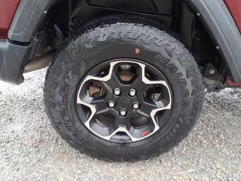 Used 2021 Jeep Wrangler Sport AWD/4WD image 15