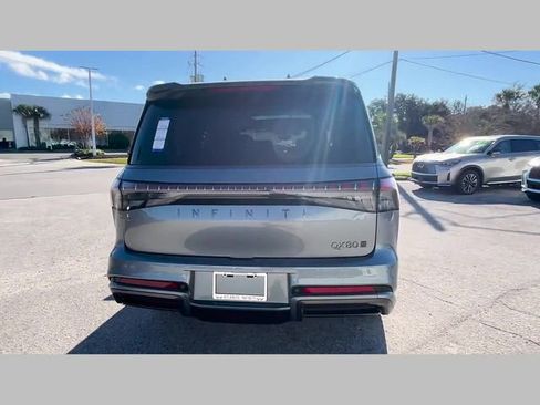 New 2026 INFINITI QX80 Autograph w/ Premium Cargo Package image 42