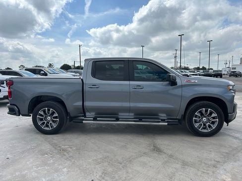 Used 2022 Chevrolet Silverado 1500 RST w/ Z71 Off-Road Package AWD/4WD image 4