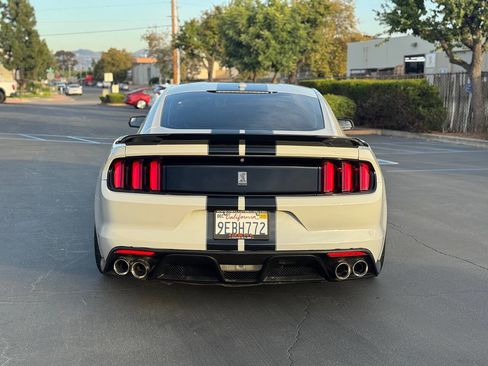 Used 2016 Ford Mustang Shelby GT350 w/ Technology Package image 4