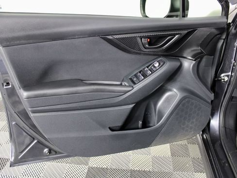 Used 2018 Subaru Crosstrek 2.0i AWD/4WD image 11