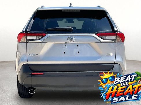 Used 2025 Toyota RAV4 XLE FWD image 4