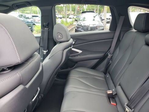 Used 2025 Acura RDX SH-AWD image 11