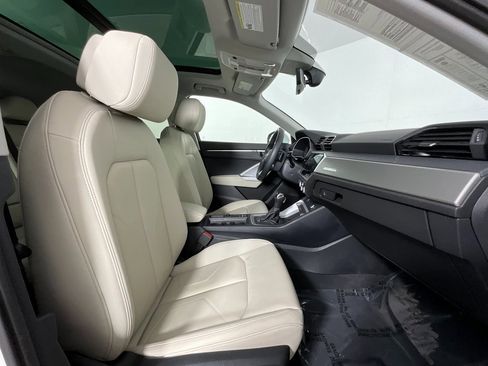 Used 2024 Audi Q3 2.0T Premium w/ Convenience Package image 20