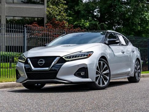 Used 2023 Nissan Maxima Platinum w/ Sport Mat Group FWD image 2