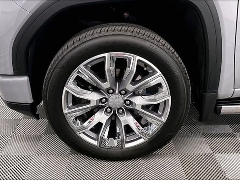 Used 2025 GMC Sierra 1500 Denali w/ Denali Reserve Package AWD/4WD image 10