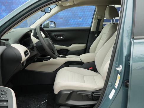 New 2027 Honda HR-V LX image 16