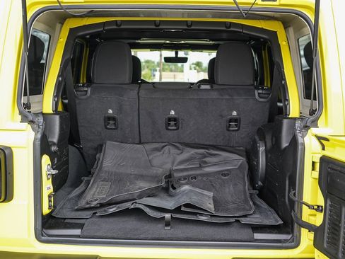 Used 2022 Jeep Wrangler Unlimited Sport AWD/4WD image 27