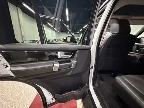 Used 2016 Land Rover LR4 HSE LUX AWD/4WD image 22