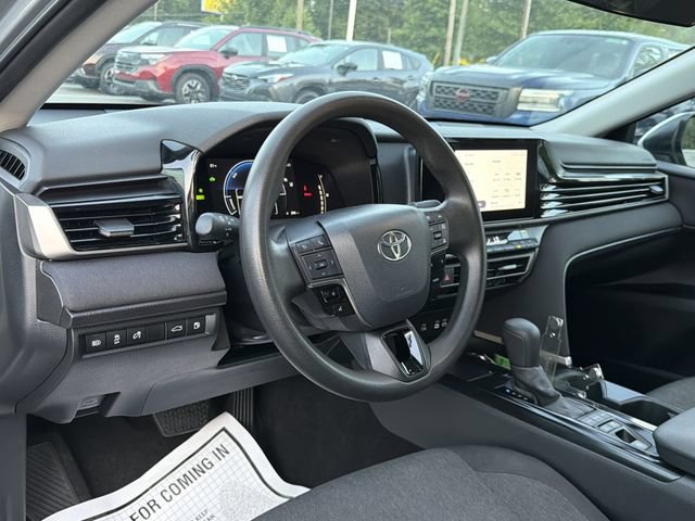 Used 2025 Toyota Camry LE FWD image 10