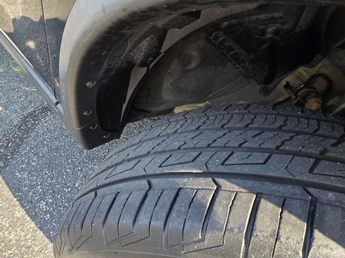 Used 2015 Nissan Rogue S image 20