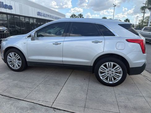 Used 2018 Cadillac XT5 Premium Luxury image 11