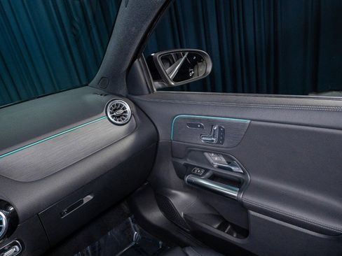 Certified 2023 Mercedes-Benz GLA 250 image 20