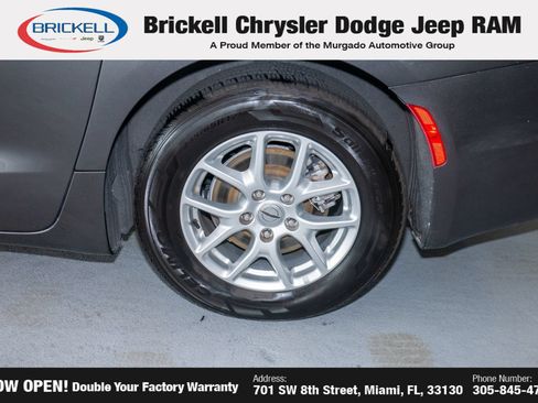 Used 2022 Chrysler Pacifica Touring-L FWD image 35