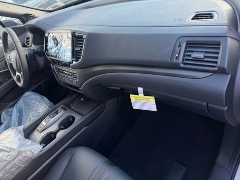 Used 2025 Honda Ridgeline TrailSport image 19