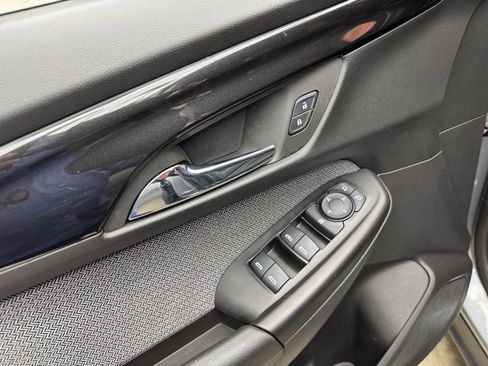 Used 2024 Chevrolet TrailBlazer LS w/ LS Convenience Package image 11