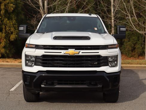 Certified 2024 Chevrolet Silverado 2500 Custom w/ Custom Convenience Package image 3