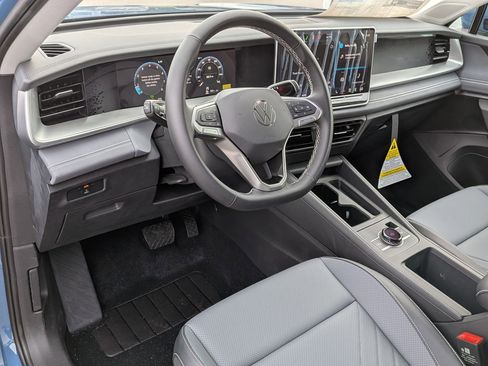 New 2026 Volkswagen Tiguan SE AWD/4WD image 16
