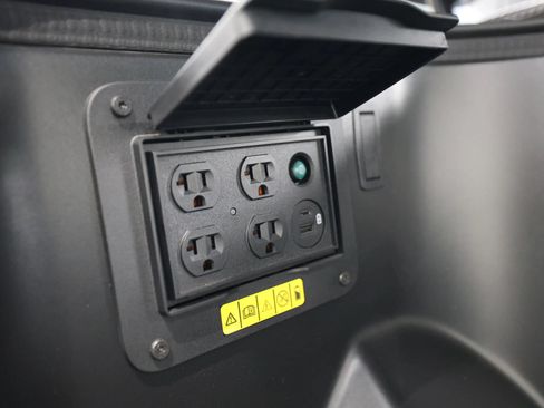 Used 2023 Ford F150 Lightning Platinum AWD/4WD image 62