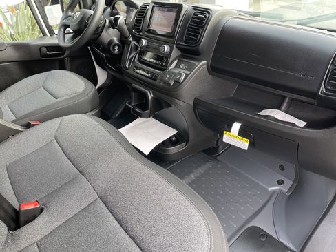 New 2025 RAM ProMaster 2500 w/ Convenience Group image 18