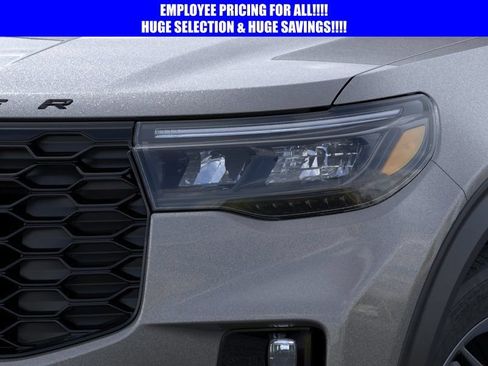 New 2026 Ford Explorer ST-Line w/ ST-Line Street Pack AWD/4WD image 18
